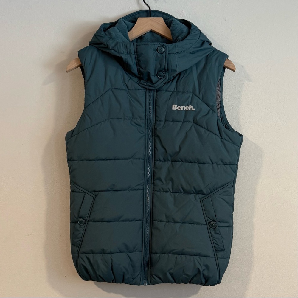 BENCH PUFFER VEST SIZE SMALL